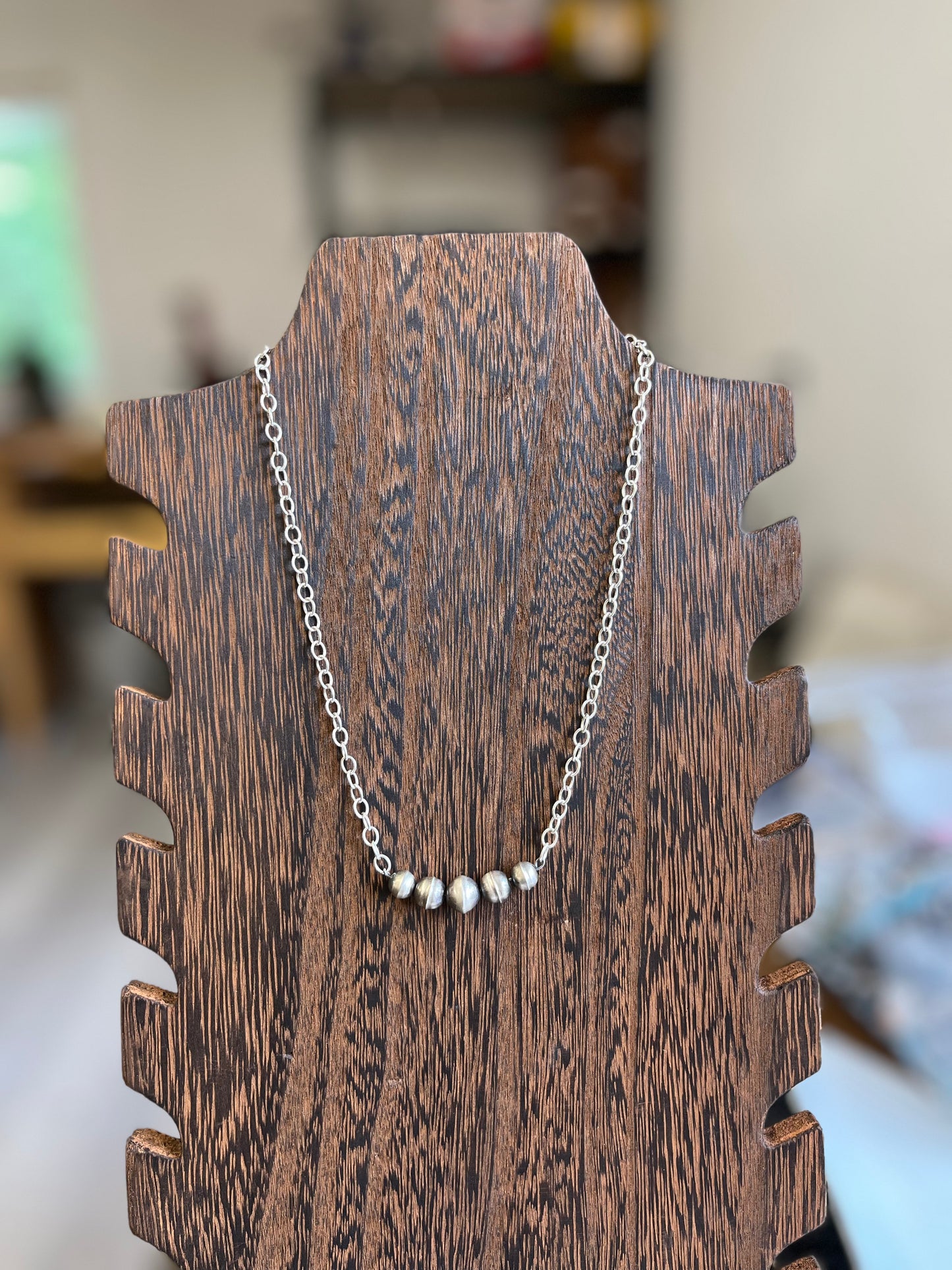 Navajo Pearl Beaded Bar - 16"