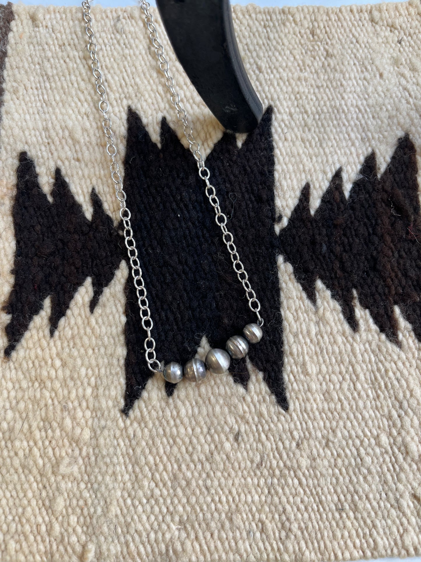 Navajo Pearl Beaded Bar - 16"